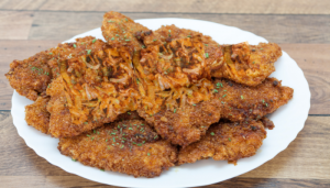 Fígado crocante com cebolas caramelizadas - Blog Alhocomalecrim