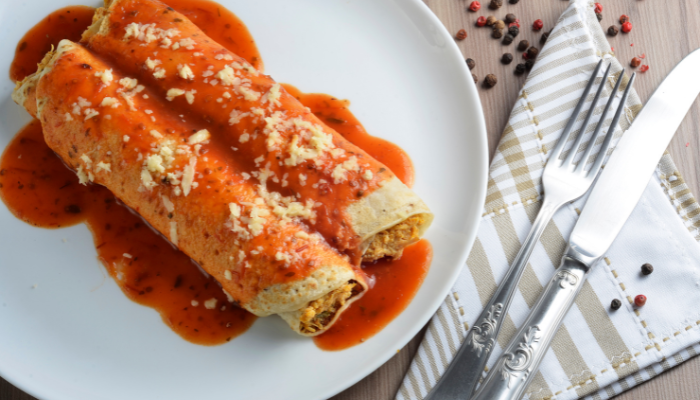 Panqueca de Frango ao molho de tomate - Blog Alhocomalecrim