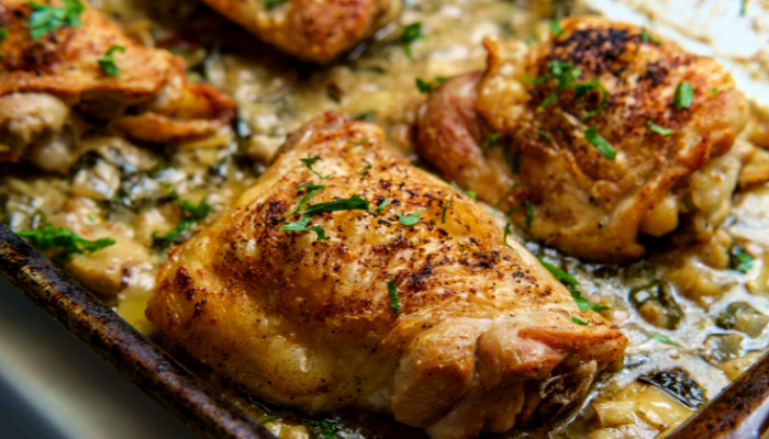 Sobrecoxa ao Creme de Cebola - Blog Alhocomalecrim