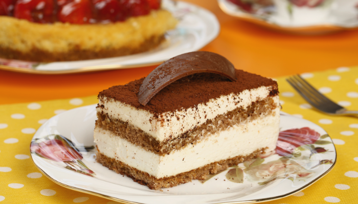 Tiramisu com canela em pó - Blog Alhocomalecrim