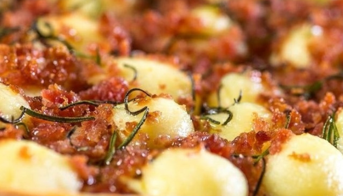 Pizza de Calabresa com catupiry - Blog Alhocomalecrim.com