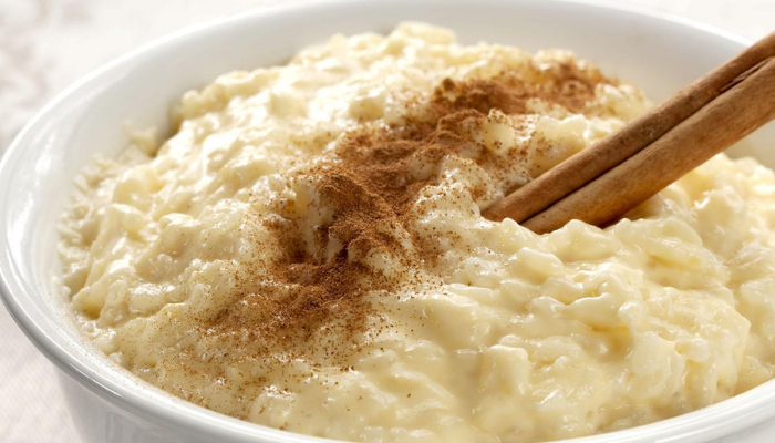 Arroz doce cremoso com canela _ blog Alhocomalecrim