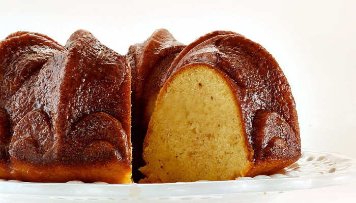 Bolo de maracuja e castanha de caju - Blog Alhocomalecrim.com