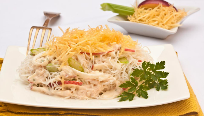 salpicao de frango e batata palha - blog alhocomalecrim.com