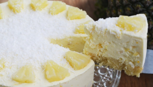 Torta de ricota e abacaxi - blog alhocomalecrim.com