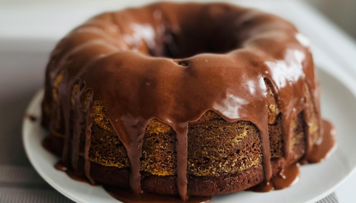 Bolo de chocolate fácil - Blog Alhocomalecrim.com