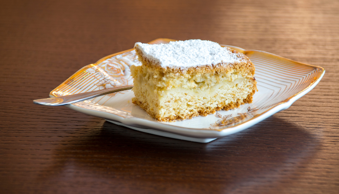 Bolo Branco Fofinho Delicioso - Blog Alhocomalecrim.com