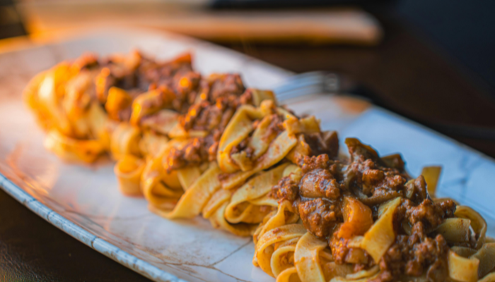 Pappardelle com Molho de Lebre - Blog Alhocomalecrim.com