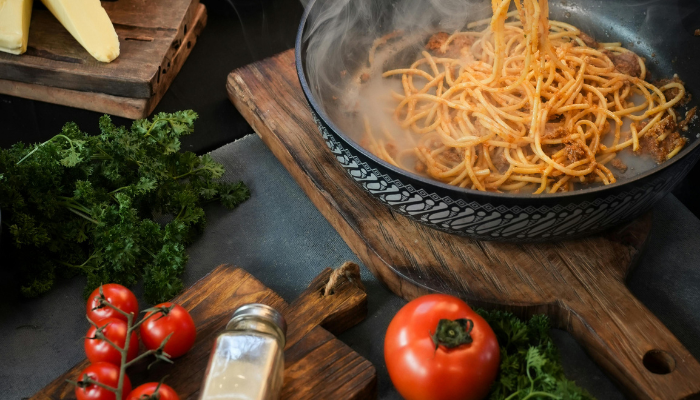 Espaguete com Tomate Cereja - Blog Alhocomalecrim.com