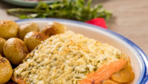 Salmão com Crosta de Parmesão - Blog Alhocomalecrim.com
