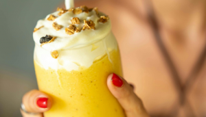 Smoothie Tropical Energizante - Blog Alhocomalecrim.com