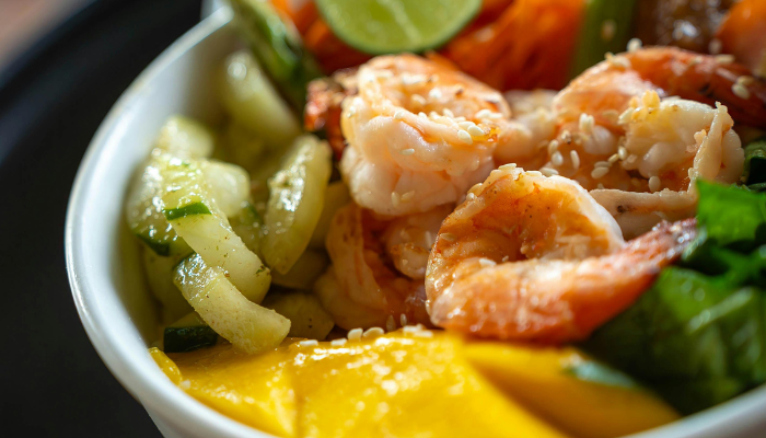 camarão com manga e castanhas - Blog Alhocomalecrim.com