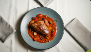 Galinha ao Molho de Vinho Tinto - Blog Alhocomalecrim