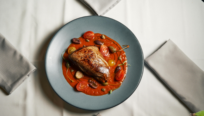 Galinha ao Molho de Vinho Tinto - Blog Alhocomalecrim