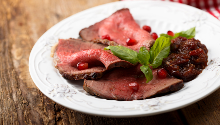 Carne Assada com Romã - Blog Alhocomalecrim