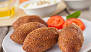 Quibe de frango com queijo - Blog Alhocomalecrim