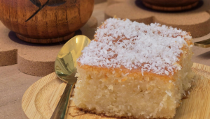 Bolo de Coco com Leite de Coco - Blog Alhocomalecrim