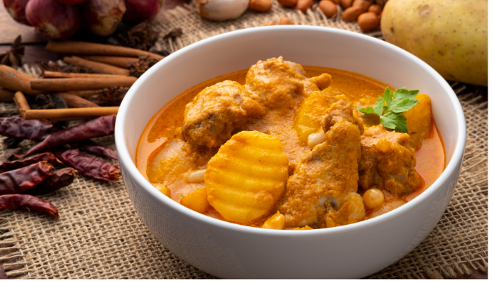 Frango ao Curry de Coco - Blog Alhocomalecrim