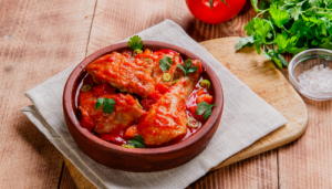 Frango ao Molho de Tomate - Blog Alhocomalecrim