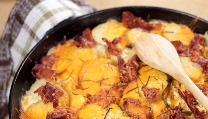 Frango gratinado e bacon - Blog Alhocomalecrim
