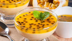 Mousse de Maracujá com Calda - Blog Alhocomalecrim