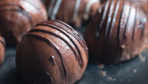 Trufa de Chocolate com Pimenta - Blog Alhocomalecrim