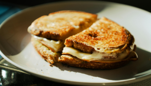 Bauru de Queijo Prato - Blog Alhocomalecrim.com