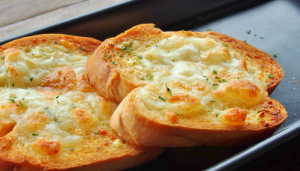 Pão de Alho Grelhado - Blog Alhocomalecrim.com