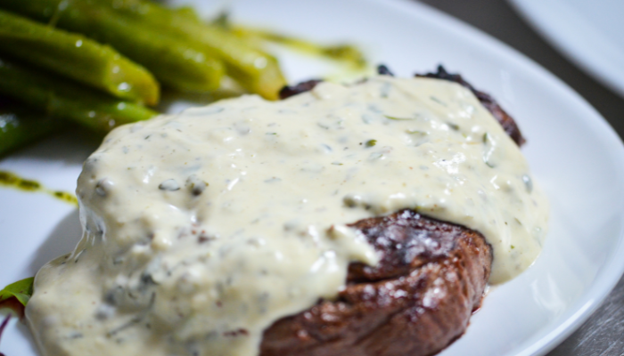 Alcatra Grelhada com Molho de Gorgonzola - Blog Alhocomalecrim.com