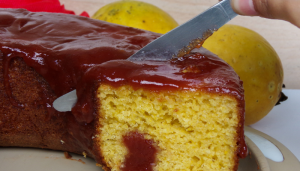 Bolo de Fubá com Goiaba - Blog Alhocomalecrim.com