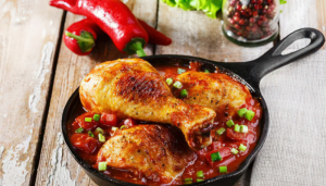 Frango Assado com Molho de Pimenta Biquinho - Blog Alhocomalecrim.com