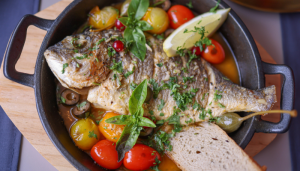 Robalo Assado com Tomates Confitados - Blog Alhocomalecrim.com