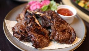 Bisteca de Cordeiro com Hortelã Fresca - Blog Alhocomalecrim.com