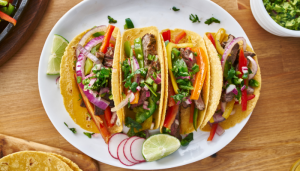 Taco de Carne Desfiada com Guacamole - Blog Alhocomalecrim.com